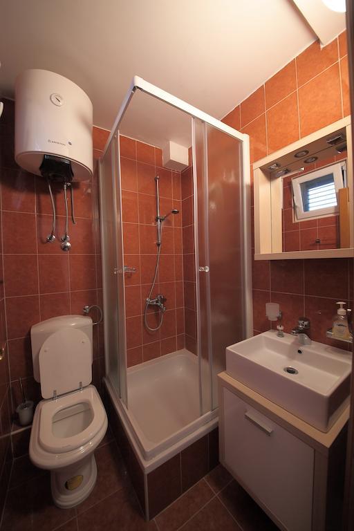 Guest House Zenovic Petrovac Ruang foto