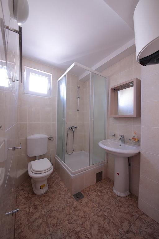 Guest House Zenovic Petrovac Ruang foto
